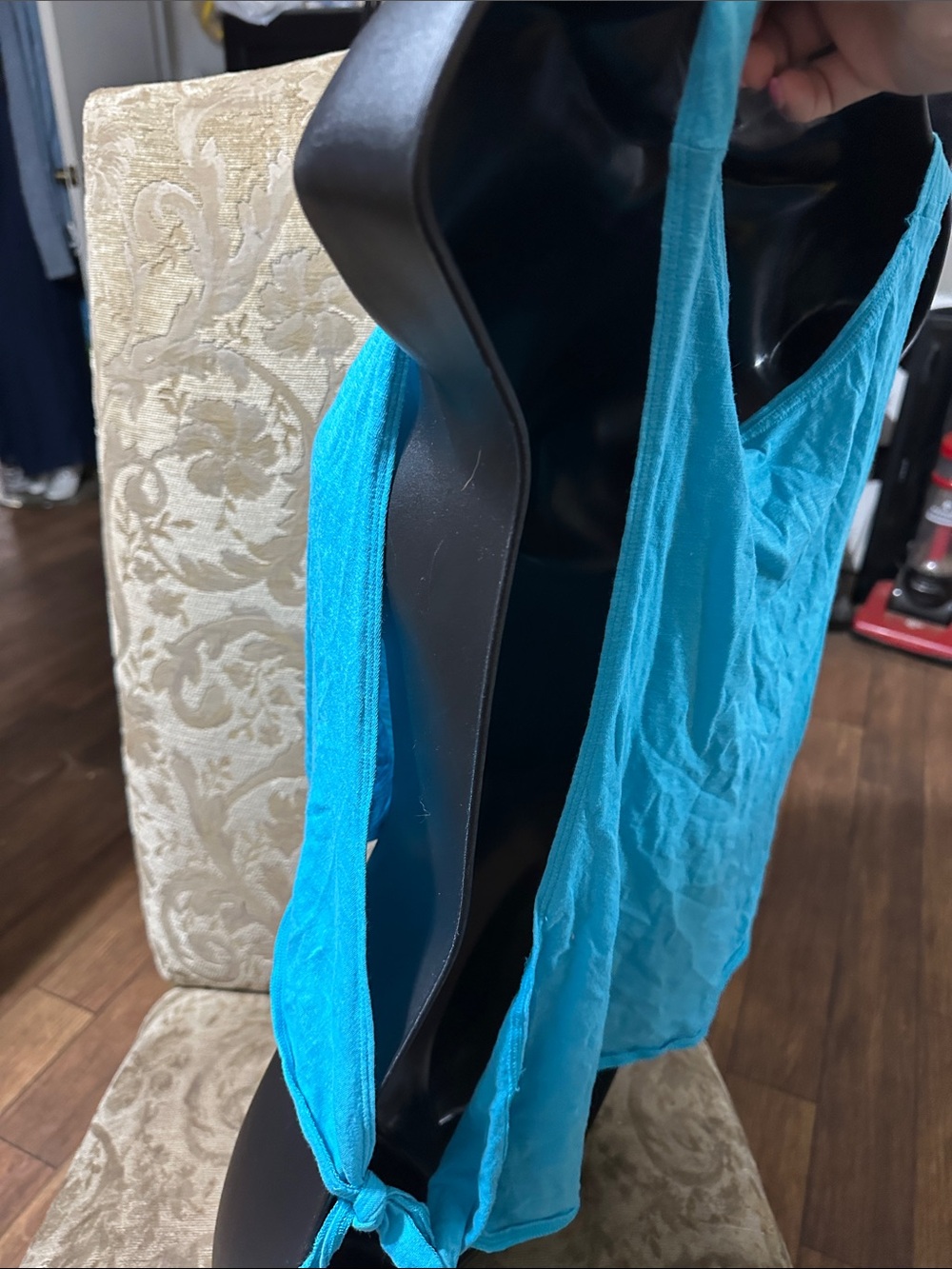 PINK Victoria's Secret Turquoise Tie-Side Tank Top - Picture 2 of 4